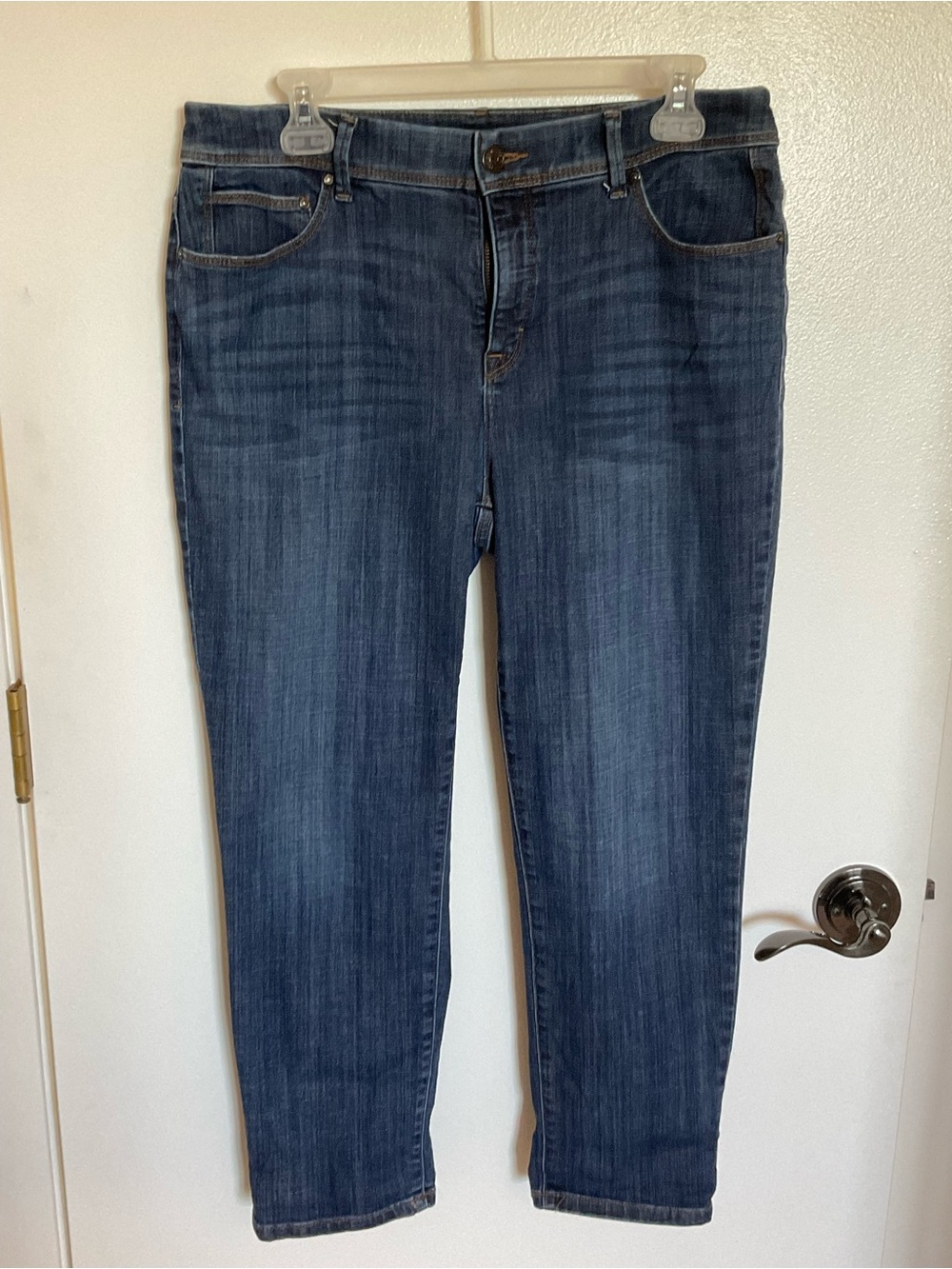 Chico's Dark Blue Ankle/Cropped Jeans Size 1 (8/10)